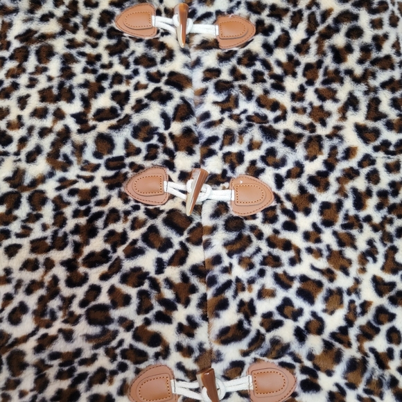 Boutique Style Trench Length Faux Cheetah Fur Sweater Vest Size Small NWT - Picture 3 of 7